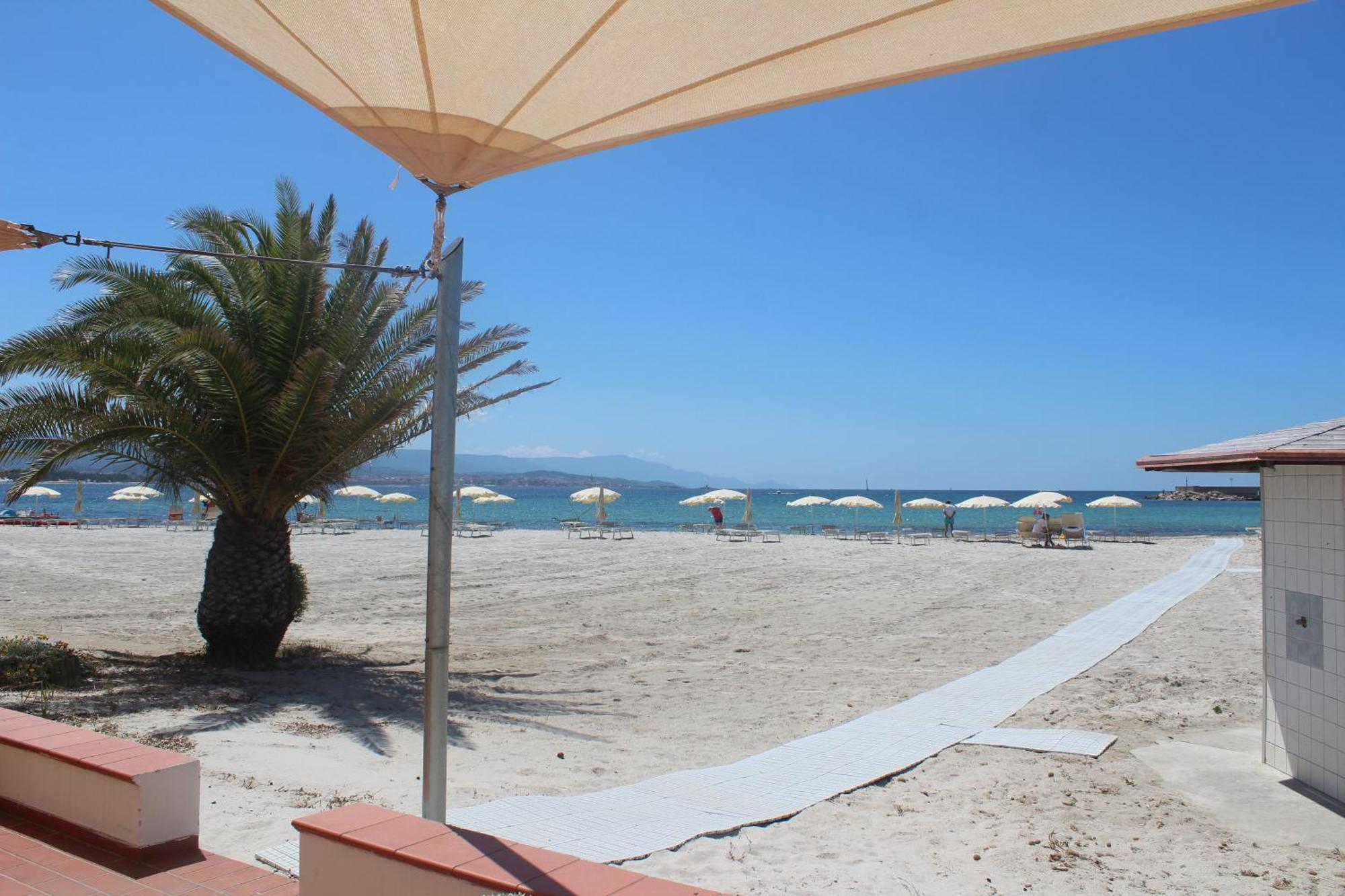 Hotel Vel Mari - On The